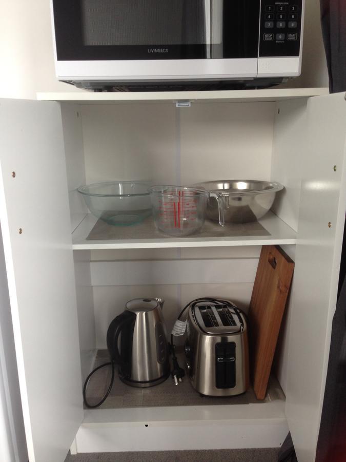 Accommodation In Frimley Hastings Bagian luar foto